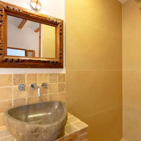 Casa Rural Con Encanto-alojamiento Rural-la Casona Del Abuelo Enrique Ferienhaus