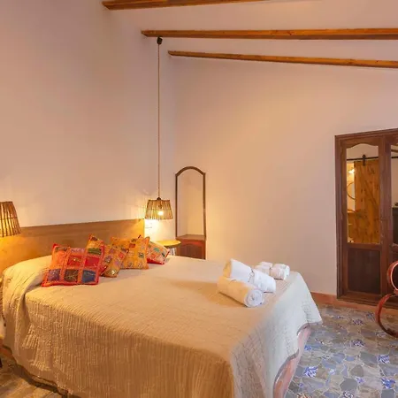 Ferienhaus Casa Rural Con Encanto-alojamiento Rural-la Casona Del Abuelo Enrique Llombai