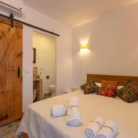 Ferienhaus Casa Rural Con Encanto-alojamiento Rural-la Casona Del Abuelo Enrique Llombai